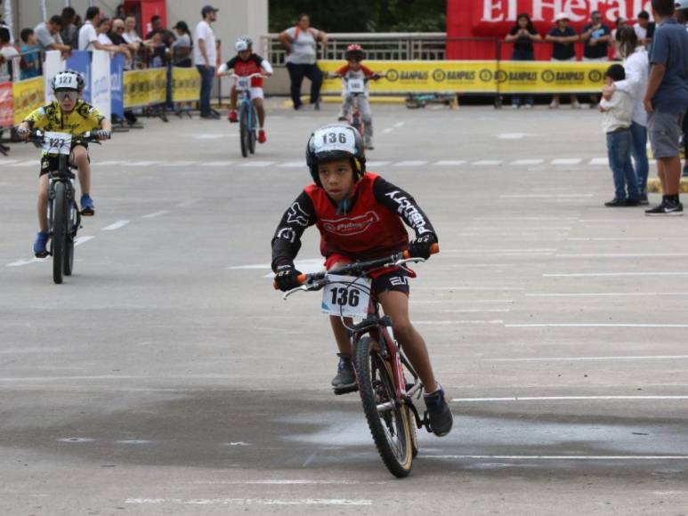 Grandes campeones: Niños de 7 a 8 años de la Vuelta Infantil 2023