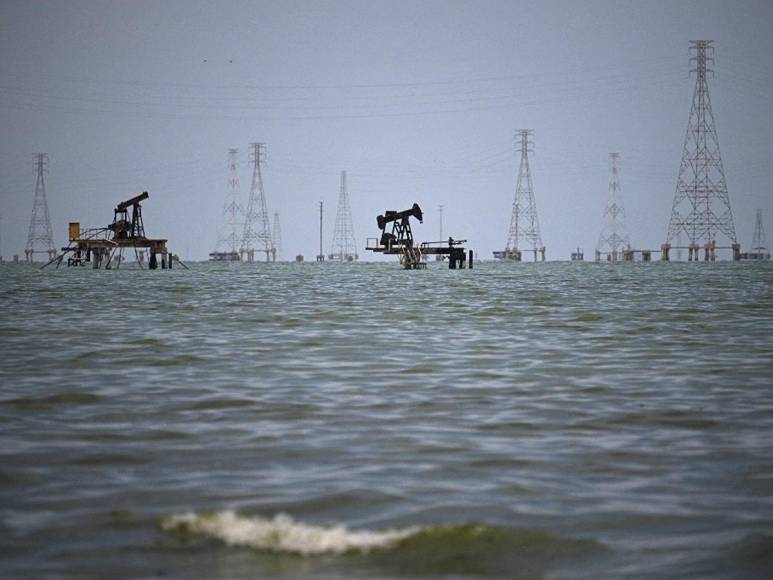 Lago de Maracaibo, de capital petrolera a símbolo de declive en Venezuela