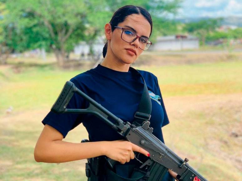 Así es Yaneth Casalegno, la policía que busca ser Miss Honduras 2024