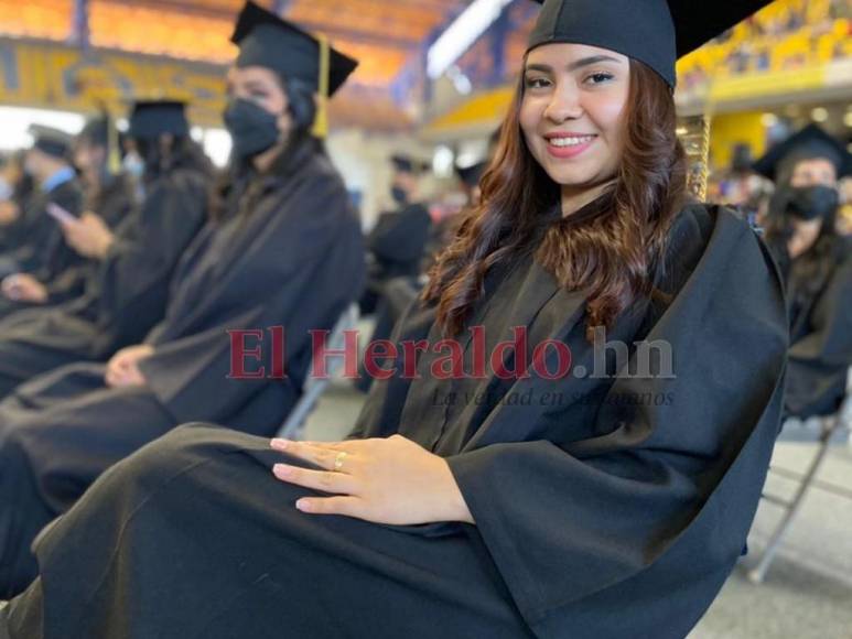 UNAH celebra primeras graduaciones con ceremonia tras dos años de pandemia (FOTOS)