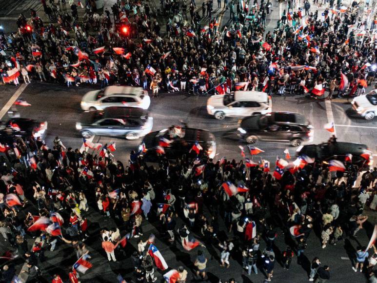 FOTOS: Chile celebra arrollador rechazo a nueva Constitución tras plebiscito de este domingo