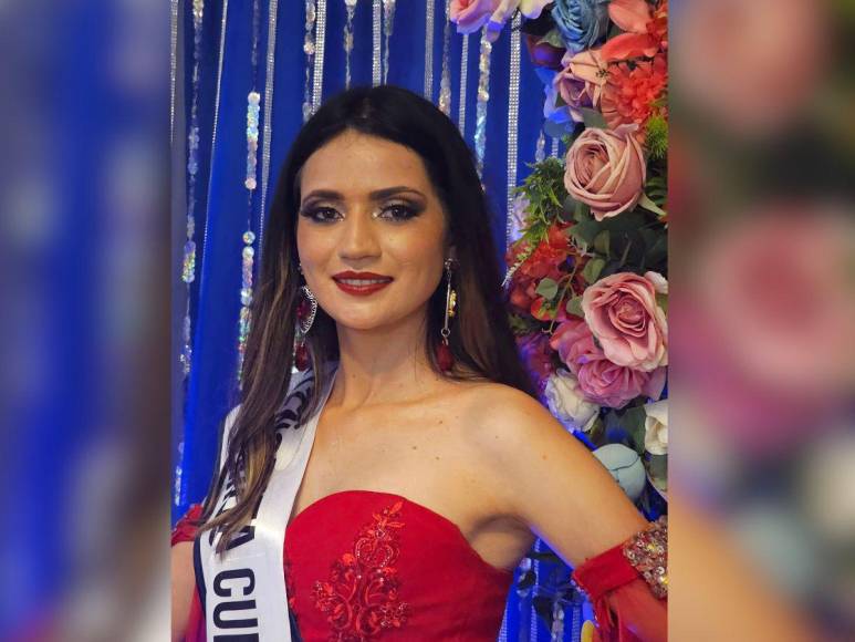 Digna Mejía, candidata con discapacidad auditiva, se corona reina de la Feria Agostina de Santa Rosa de Copán 2023