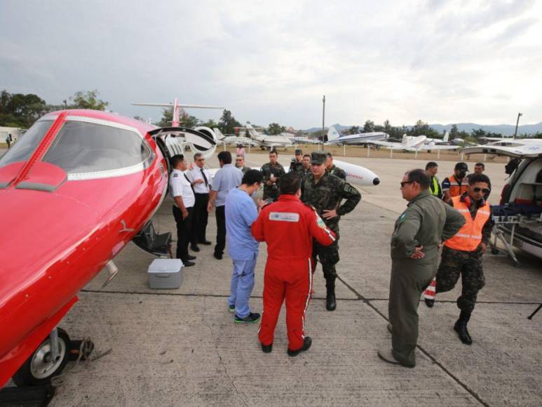 Preparativos para el traslado a México de miembros de la Naval que sufrieron quemaduras en explosión de buque