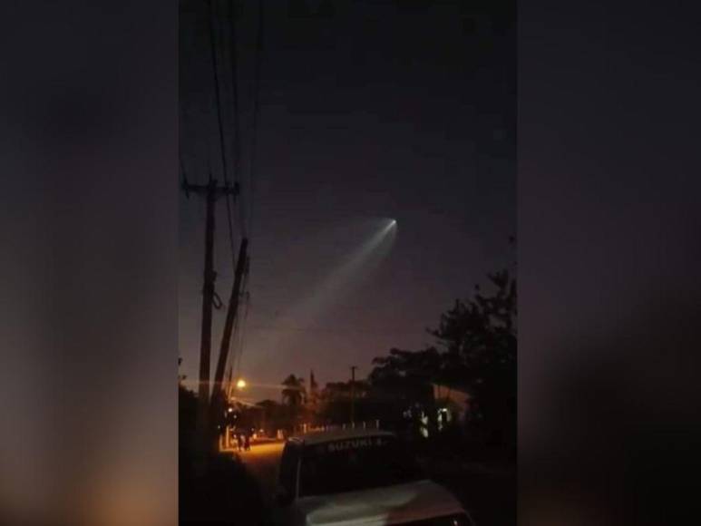 Así es el cohete Falcon 9 que Honduras confundió con un ovni