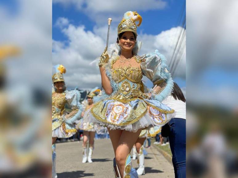 ¡Qué elegancia! Espectaculares palillonas del Instituto Cosme García de Danlí