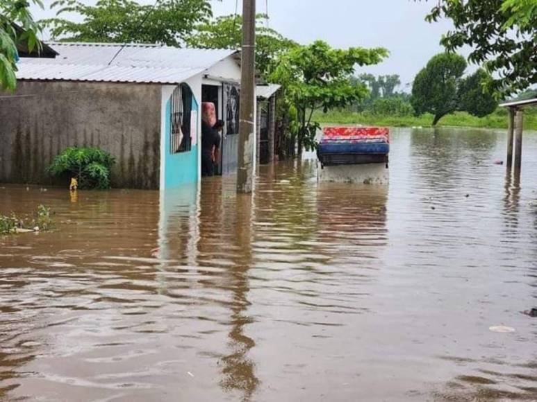 Un muerto, evacuaciones y múltiples inundaciones: Choloma vuelve a estar en riesgo por Julia