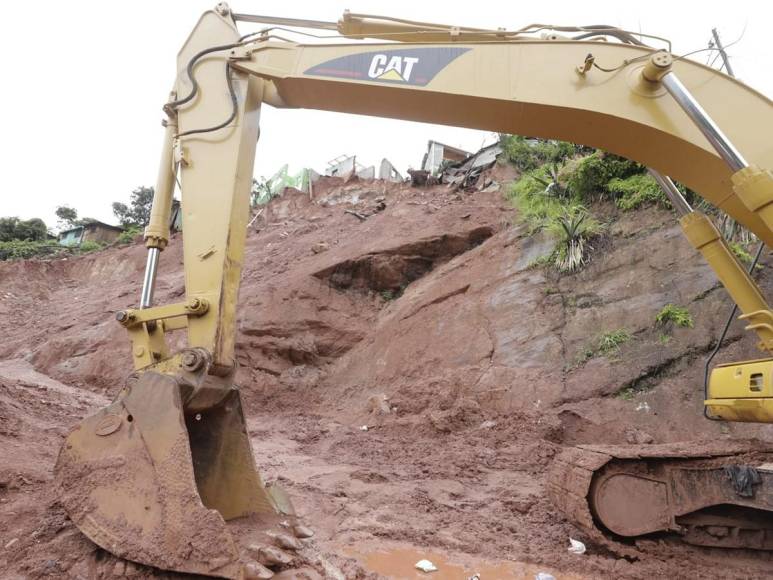 Sin avances en obras tras derrumbe en colonia Villa Nueva