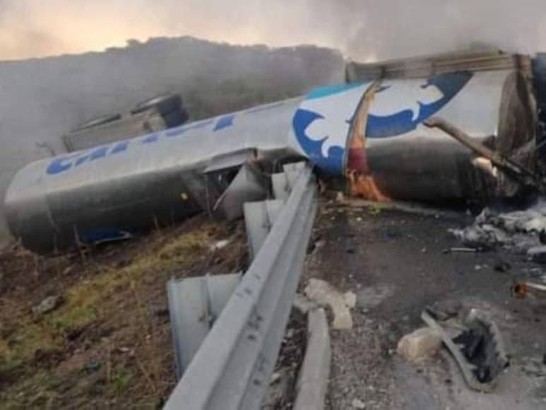 Accidente en autopista de Querétaro provocó 20 kilómetros de caos vial: las impactantes imágenes