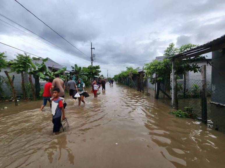 Un muerto, evacuaciones y múltiples inundaciones: Choloma vuelve a estar en riesgo por Julia