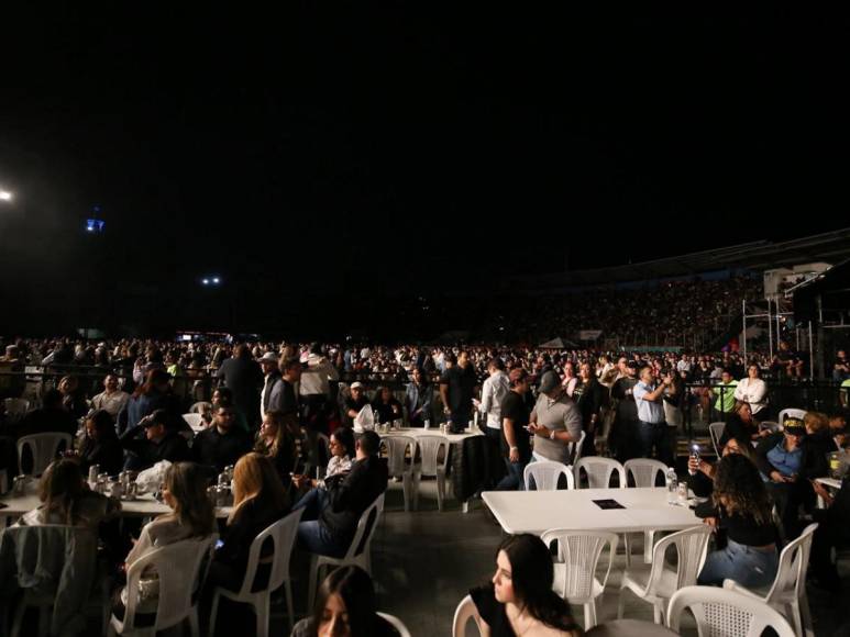 Así se vivió el romántico concierto de Luis Miguel en Tegucigalpa