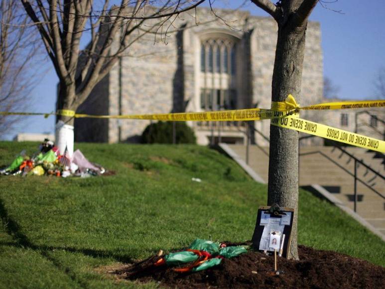 Terror, zozobra y dolor, lo que se sabe de la masacre que dejó 15 muertos en una escuela de Texas