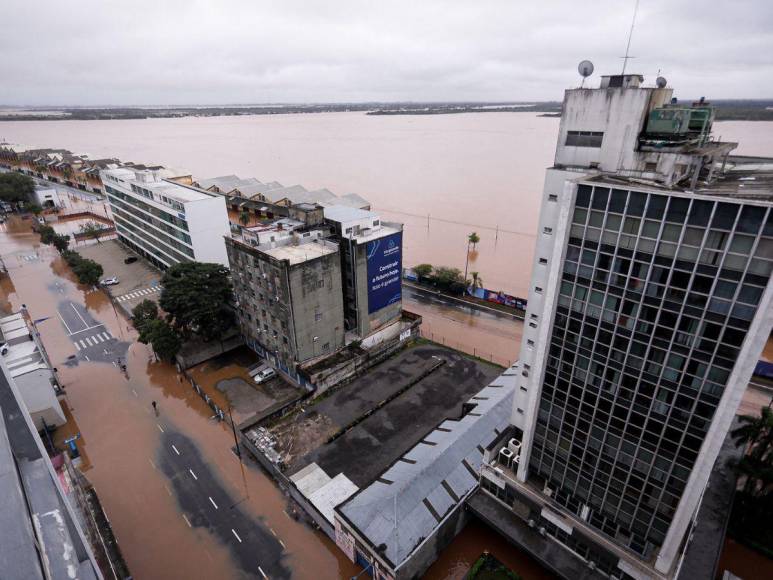 Suman 56 muertos en el sur de Brasil por desastre climático