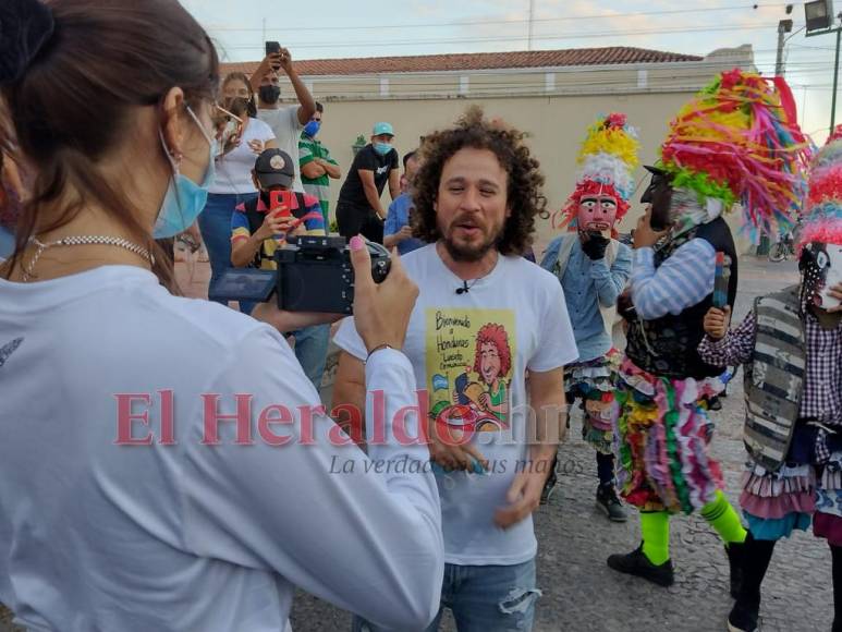 Luisito Comunica recorre Comayagua rodeado de fans (FOTOS)