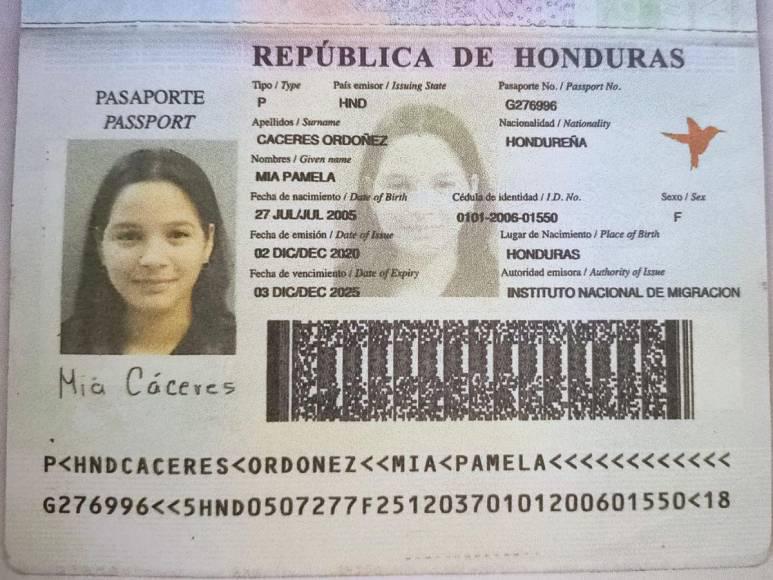 Con desconsuelo, familiares esperan entrega del cuerpo de joven que murió en accidente vehicular