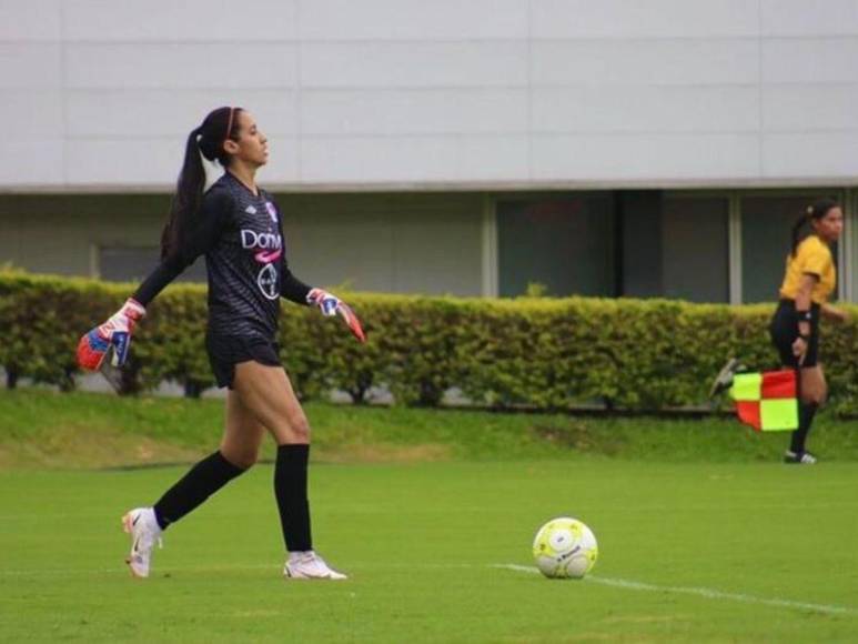 Madelinne Nieto, de graduarse en la UNAH a jugar con Honduras