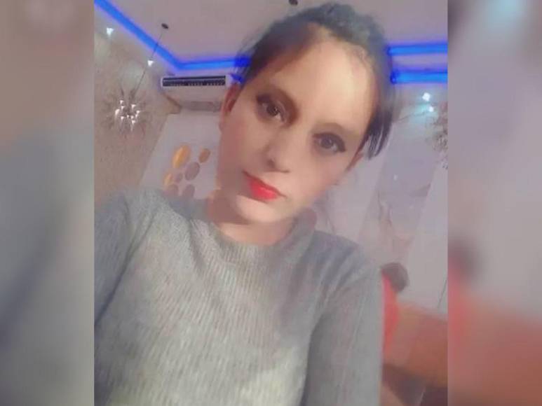 De un disparo en el rostro murió Fabiola Flores mientras protegía a sus hijas durante balacera en Cortés