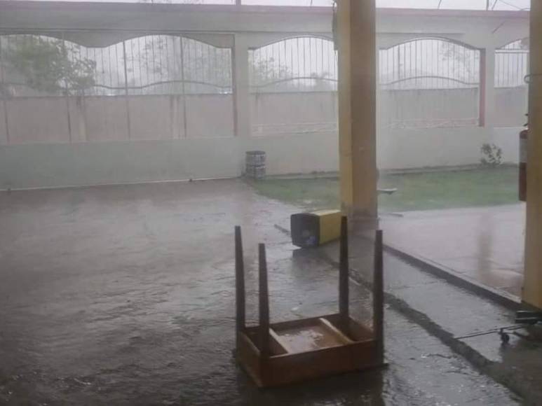 Fuertes daños luego de tormenta con granizo en Nueva Arcadia, Copán