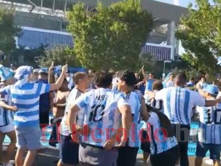 Ambientazo y emoción previo al partido de Honduras vs Argentina