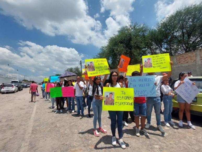 Sigue la angustia en Lagos de Moreno: cuerpo carbonizado no es de uno de los jóvenes desaparecidos