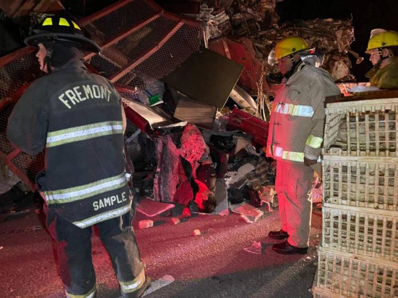 Las impactantes imágenes del choque de una rastra contra el peaje de Santa Cruz de Yojoa