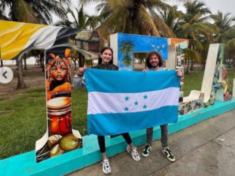 Sorprendido e intrigado: así ha sido el recorrido de Luisito Comunica por Honduras