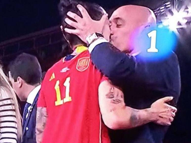 ¿Quién es Jenni Hermoso, la futbolista española que fue besada por Luis Rubiales?