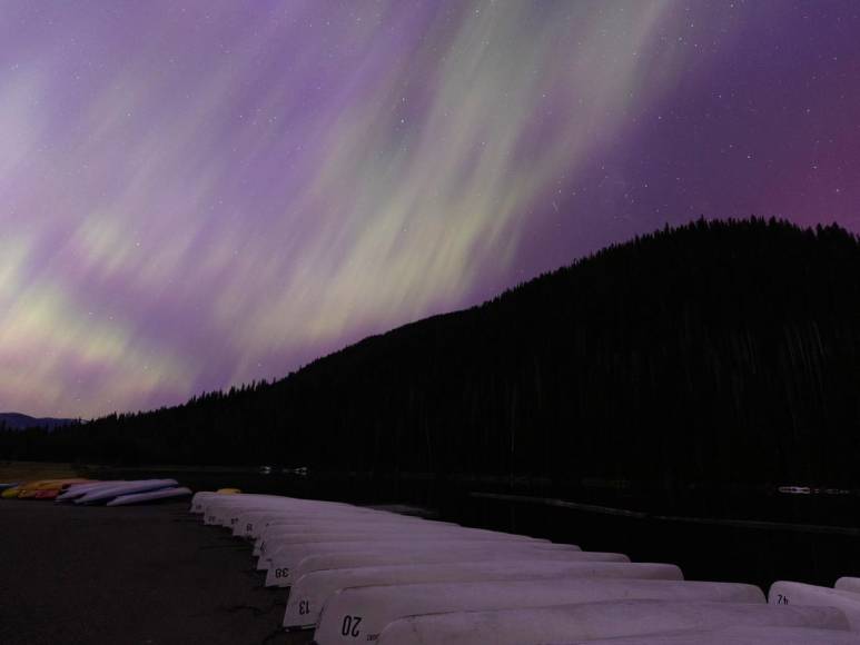 Tormenta solar deja espectaculares imágenes de auroras boreales