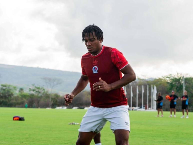 Los posibles fichajes del Olimpia tras el fracaso rumbo al pentacampeonato y la salida de Lavallén