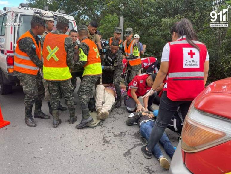 Caos en la carretera a Olancho luego de trágico accidente de autobús