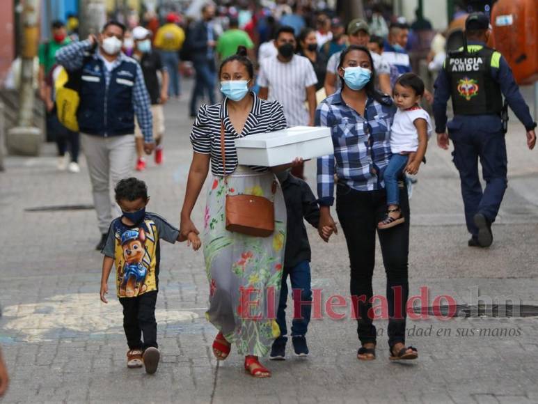 Amorosas, compresivas y fuertes, así son las madres hondureñas (Fotos)