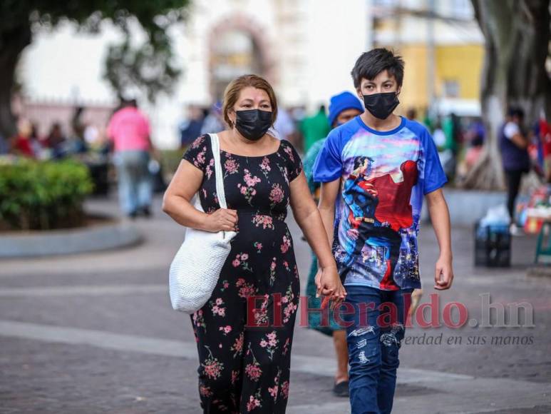 Amorosas, compresivas y fuertes, así son las madres hondureñas (Fotos)