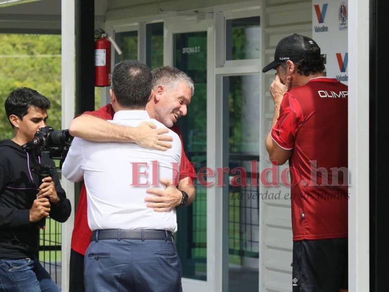 ¡Volvió el tetracampeón! Así fue la presentación de Pedro Troglio como nuevo DT de Olimpia