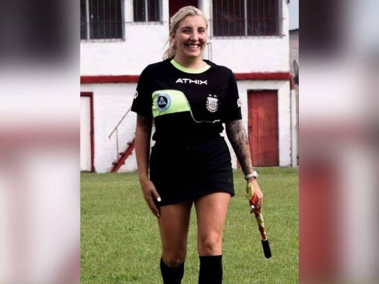 ¿Quién es Dalma Cortadi, la árbitra que fue agredida en un partido de fútbol en Argentina?