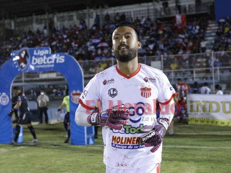 Fichajes: Olimpia se queda sin DT e inicia barrida; Motagua busca a figuras del Vida