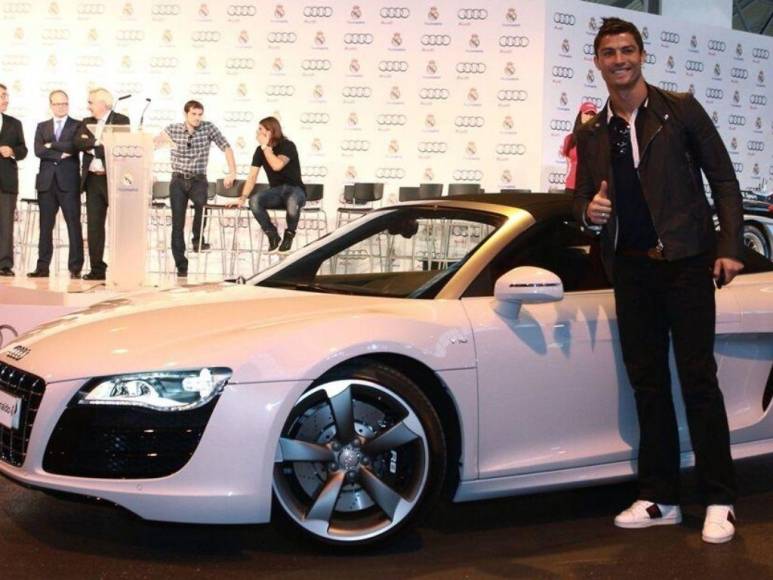 Así es la impresionante y lujosa colección de autos de Cristiano Ronaldo