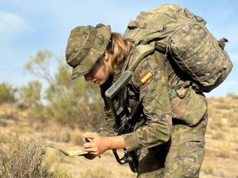 La Princesa Leonor en acción: Primeras fotografías de su instrucción militar