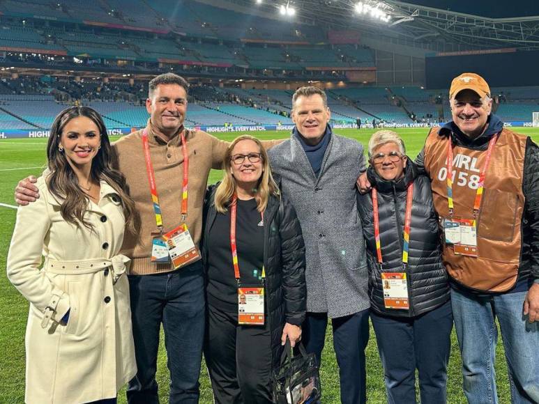 Rodeada de grandes figuras: Ana Jurka destaca dando cobertura al Mundial Femenino 2023