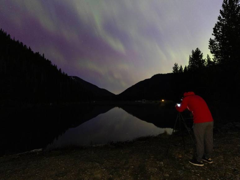 Tormenta solar deja espectaculares imágenes de auroras boreales