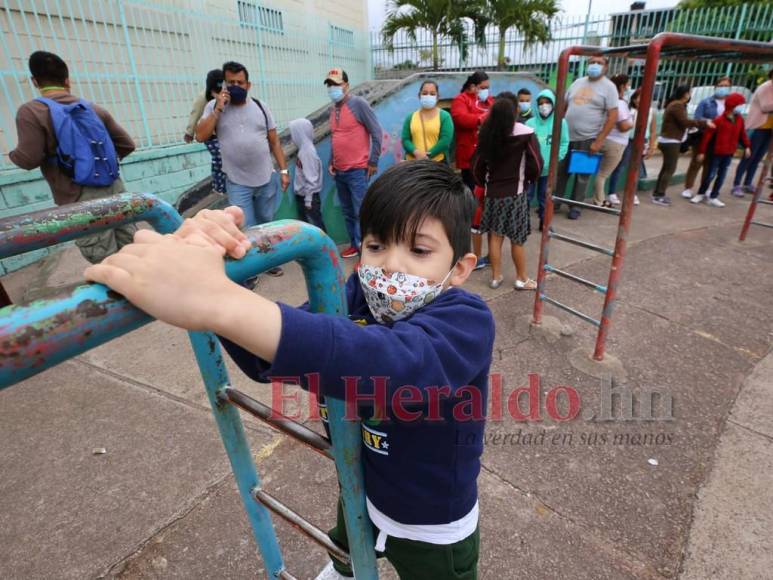 Así arrancó la jornada de vacunación a niños de 5 años en adelante (Fotos)