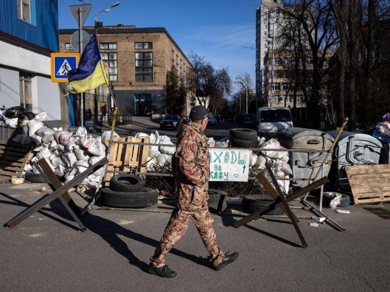 Incendios, destrucción y drama: Las imágenes de Kiev tras los bombardeos rusos