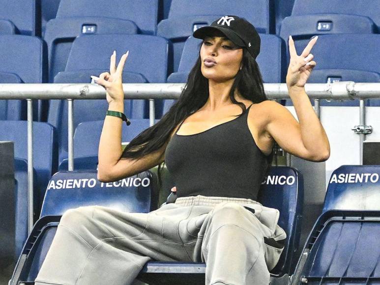 ¡Invitada por Vinicius! Kim Kardashian sorprende durante partido del Real Madrid