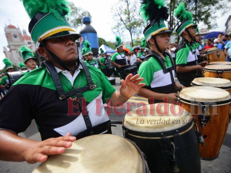 Fervor y algarabía en las fiestas de Independencia en la zona norte de Honduras (FOTOS)