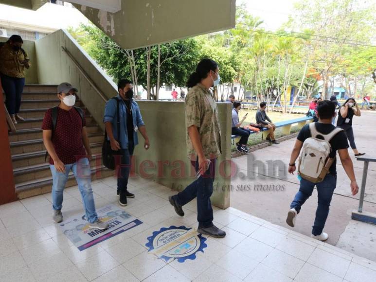 Incertidumbre y emoción tras retorno de alumnos y docentes a clases presenciales en la UNAH