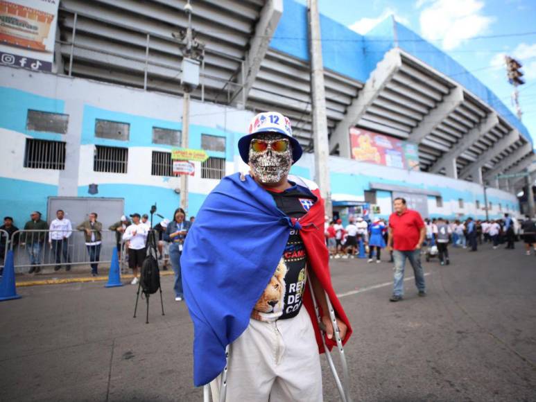 Enmascarados se roban el show previo a la final Olimpia vs Motagua