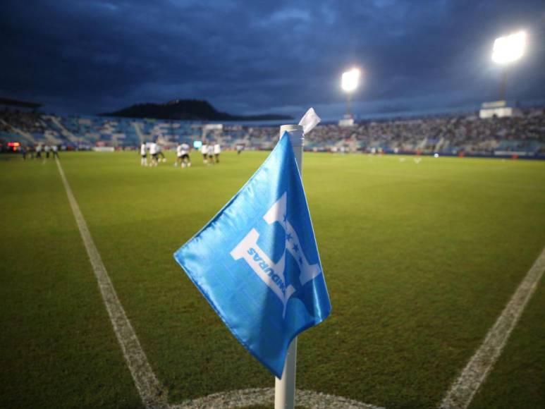 ¡No se vio en TV! Apoyo de la afición, festejos y contundente goleada de Honduras ante Cuba