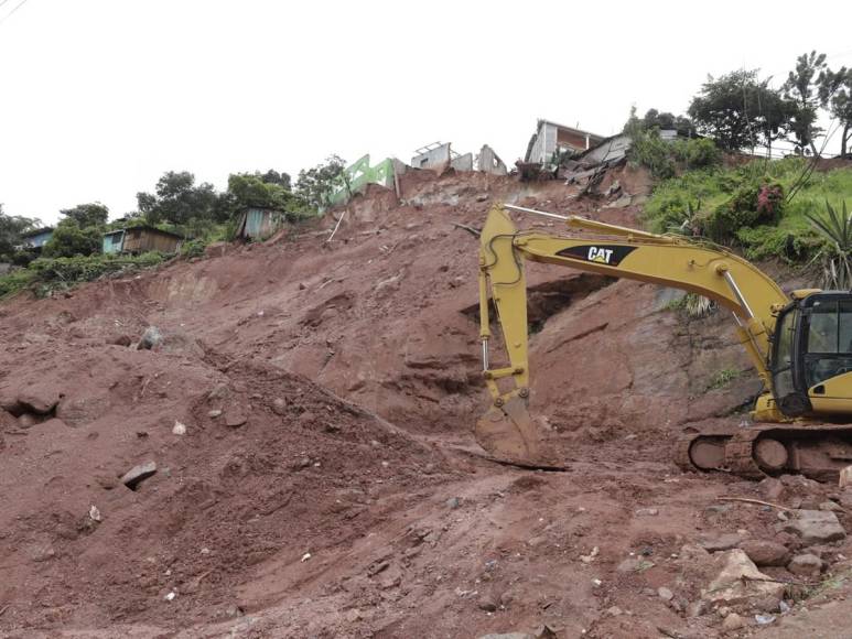 Sin avances en obras tras derrumbe en colonia Villa Nueva