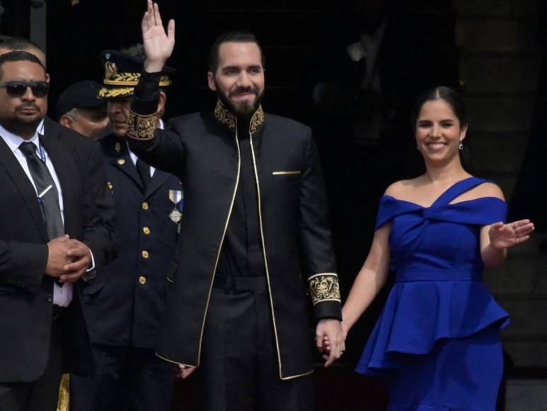 El look de Gabriela Rodríguez y sus hijas en la toma de posesión de Bukele