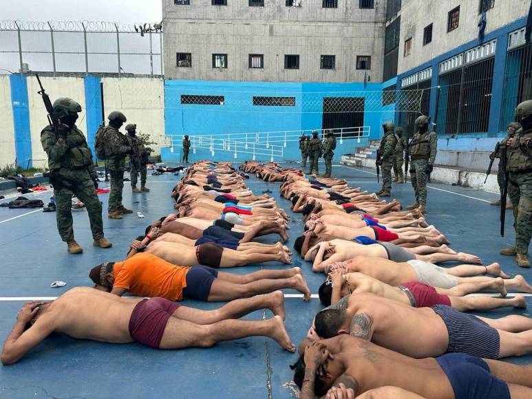 Al estilo de El Salvador, militares toman control de varias cárceles de Ecuador