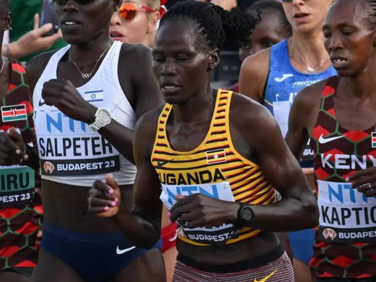 ¿Quién era Rebecca Cheptegei, atleta olímpica que murió tras ser quemada por su expareja?