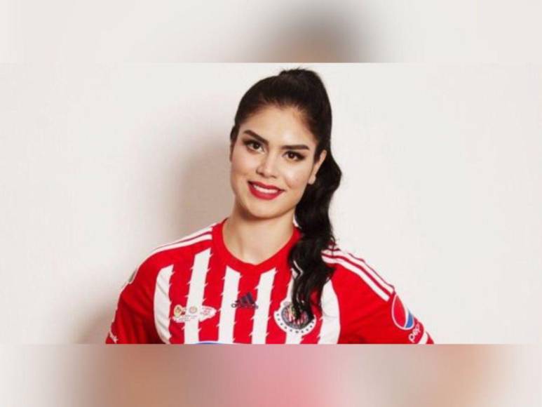 Presentadora asesinada, era hermana del futbolista del Cruz Azul, Carlos Salcedo